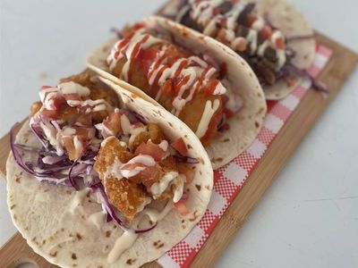 high-volume-takeaway-low-rent-amp-overheads-best-location-4