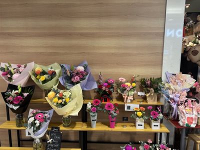 established-florist-with-loyal-customers-in-busy-hobart-cbd-9