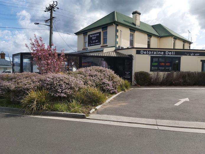 freehold-proven-hospitality-business-in-meander-valley-1