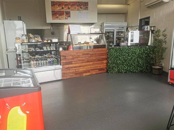 award-winning-take-away-fish-amp-chip-shop-high-traffic-spot-7