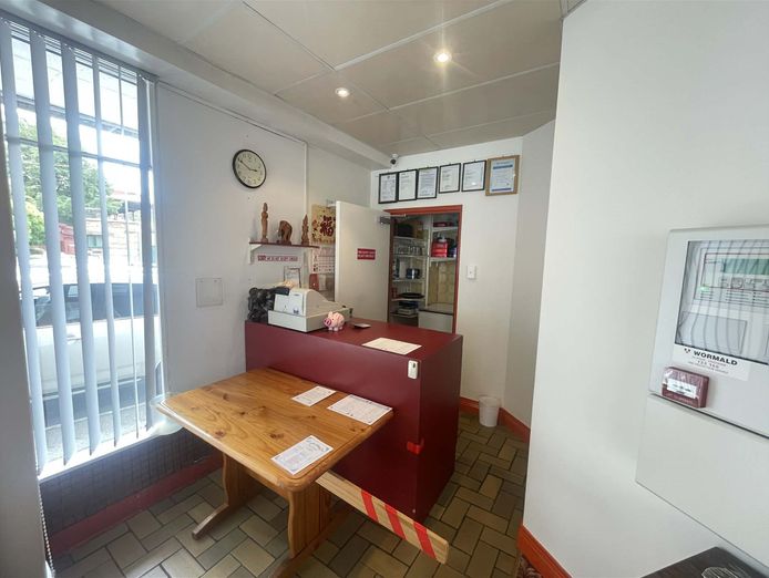 long-established-family-run-restaurant-in-north-hobart-5