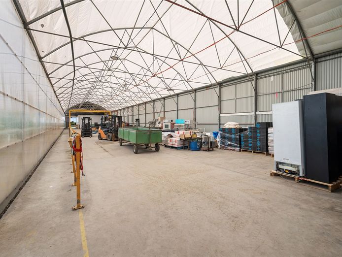 hydroponic-vegetable-crop-farm-land-buildings-amp-machinery-5