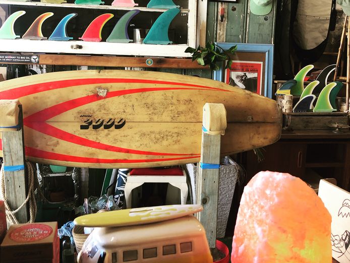 well-loved-and-established-old-school-surf-shop-2