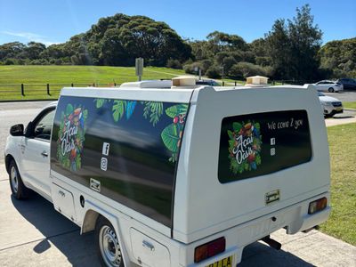 acai-oasis-mobile-food-truck-0