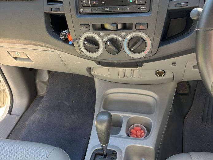 acai-oasis-mobile-food-truck-7