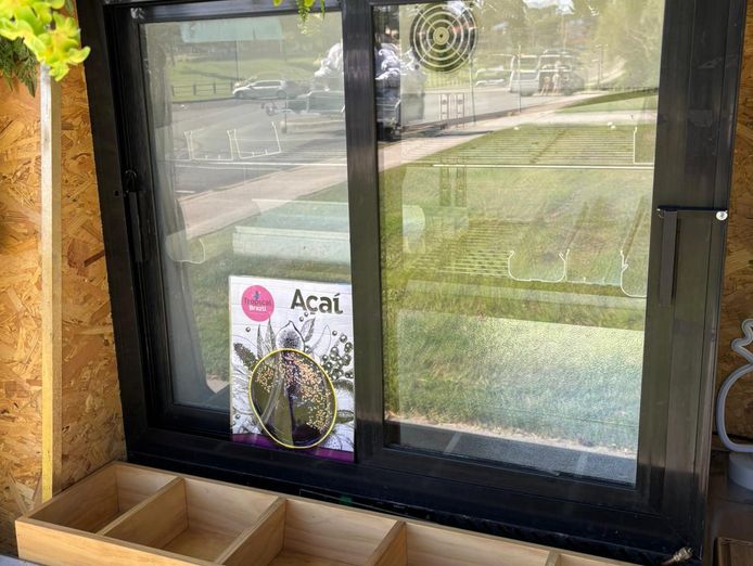 acai-oasis-mobile-food-truck-2