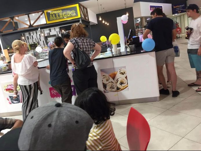 rock-n-roll-icecream-equipment-for-sale-0