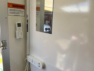 price-reduction-mobile-dog-wash-grooming-trailer-for-urgent-sale-6