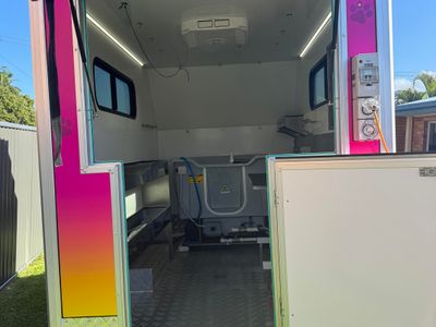 price-reduction-mobile-dog-wash-grooming-trailer-for-urgent-sale-4