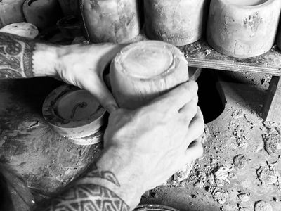 established-handmade-candle-concrete-homewares-business-8