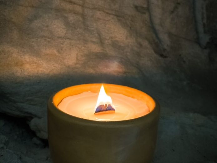 established-handmade-candle-concrete-homewares-business-2