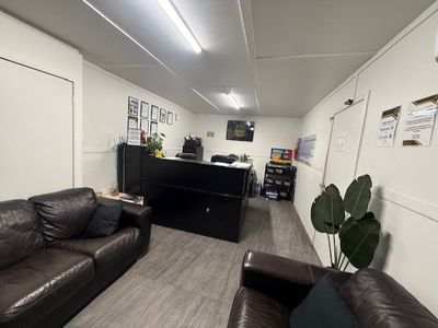 automotive-mechanic-workshop-in-the-heart-of-brisbane-2
