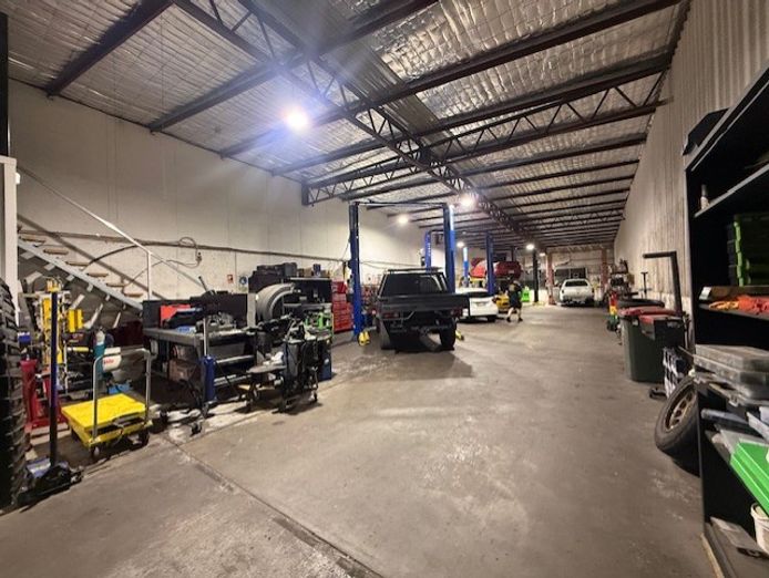 automotive-mechanic-workshop-in-the-heart-of-brisbane-3