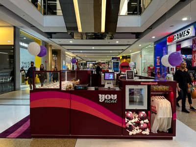 for-sale-complete-acai-gelato-yogurt-dessert-kiosk-setup-3
