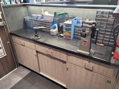 shoe-repair-key-cutting-engraving-business-for-sale-5