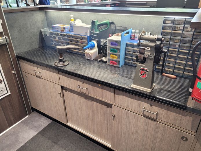 shoe-repair-key-cutting-engraving-business-for-sale-5