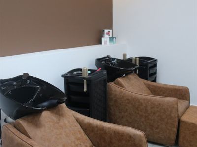 rare-find-truganina-39-s-premier-turnkey-beauty-destination-9