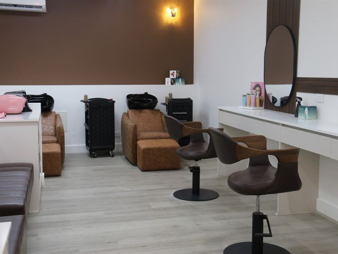 rare-find-truganina-39-s-premier-turnkey-beauty-destination-3