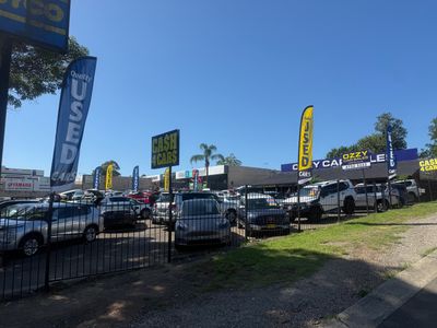 busy-used-car-dealership-9