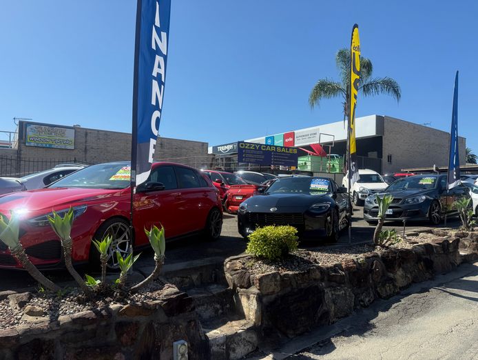 busy-used-car-dealership-7