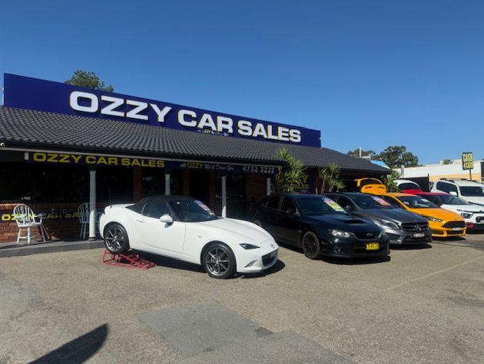 busy-used-car-dealership-5