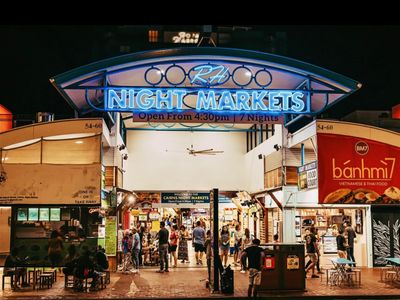 4-retail-shops-for-sale-cairns-night-markets-prime-location-0