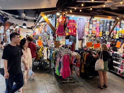 4-retail-shops-for-sale-cairns-night-markets-prime-location-3