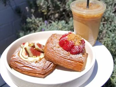 vietnamese-bakery-cafe-for-sale-in-croydon-0