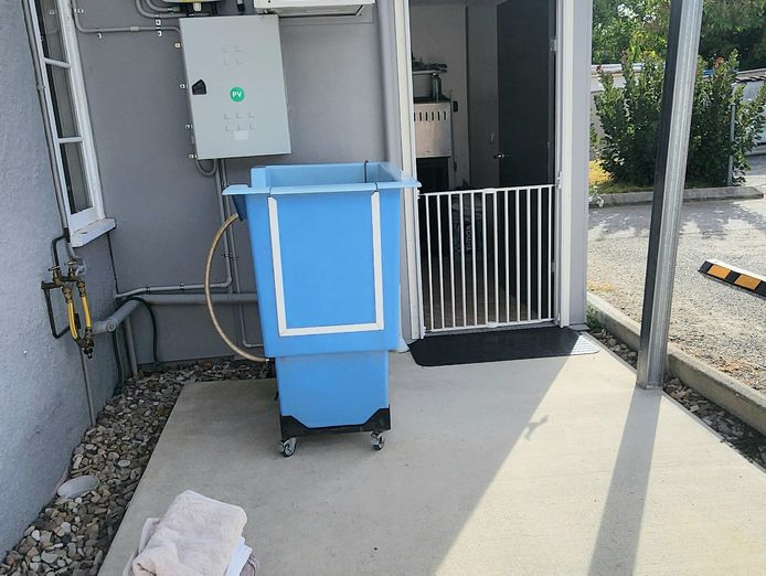 sole-trader-pet-grooming-salon-1