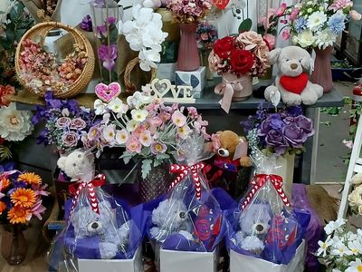 rare-opportunity-fully-equipped-florist-business-dubbo-3