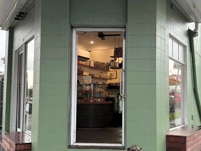 the-business-you-have-dreamed-of-coffee-shop-and-cafe-strong-local-following-3