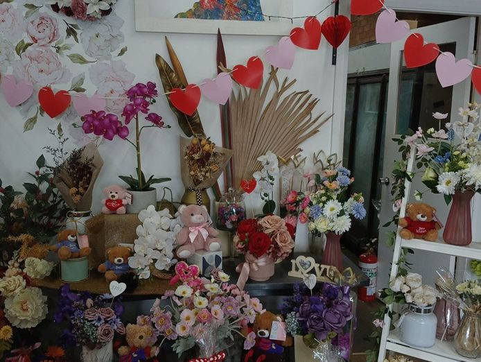 rare-opportunity-fully-equipped-florist-business-dubbo-4
