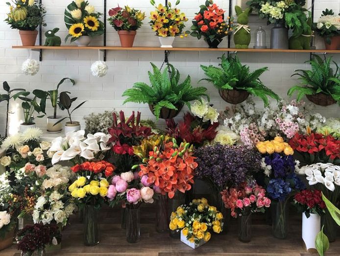 rare-opportunity-fully-equipped-florist-business-dubbo-0