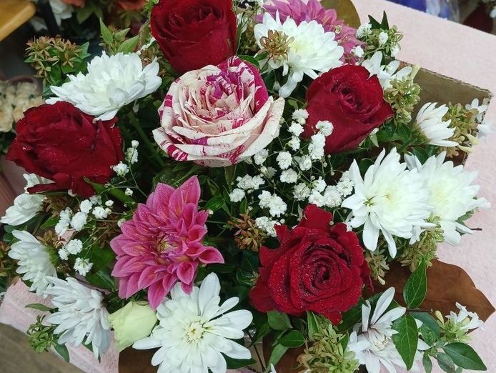 rare-opportunity-fully-equipped-florist-business-dubbo-7