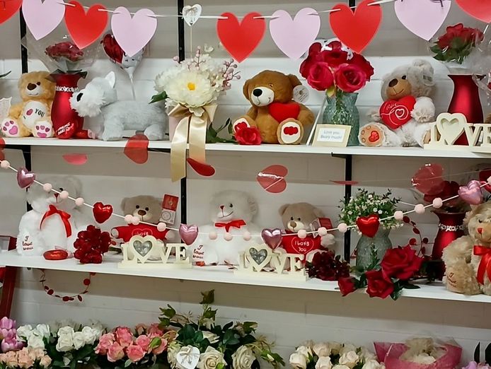 rare-opportunity-fully-equipped-florist-business-dubbo-4