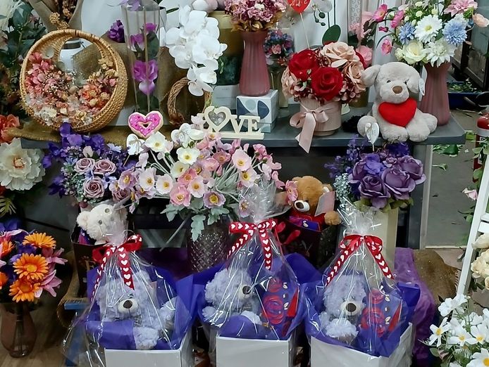 rare-opportunity-fully-equipped-florist-business-dubbo-3