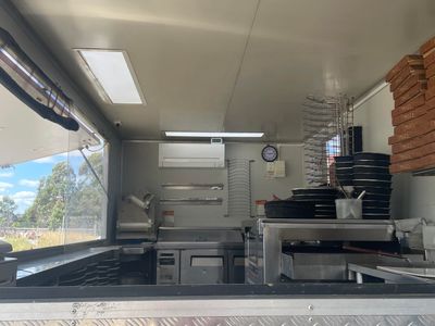 pizza-shop-food-truck-glengarry-5