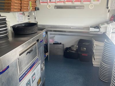 pizza-shop-food-truck-glengarry-3