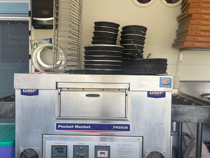 pizza-shop-food-truck-glengarry-6