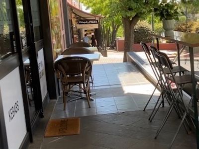 kebab-cafe-restaurant-in-shopping-center-3