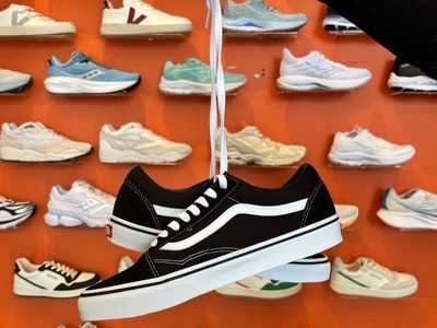 online-shoe-retailer-the-back-wall-for-sale-3