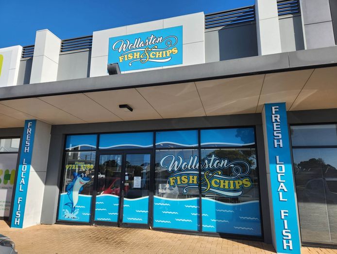 iconic-coastal-hospitality-business-proven-revenue-long-lease-strong-trade-0