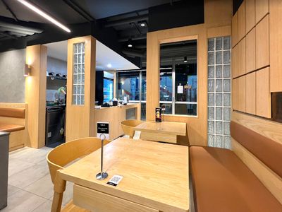 japanese-ramen-shop-3