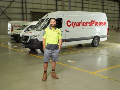 mobile-courier-driver-franchise-available-across-syd-min-2-200pw-gst-5