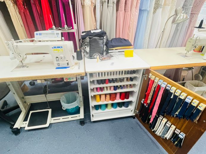 profitable-alterations-business-for-sale-prime-green-hills-location-4