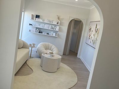 luxury-collective-beauty-space-wembley-location-plug-and-play-opportunity-2