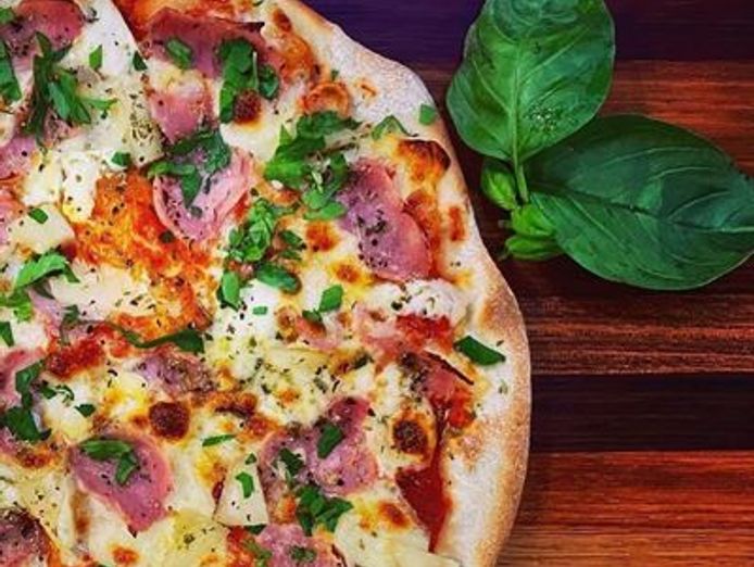 pizza-shop-profitable-beachfront-eastern-suburbs-0