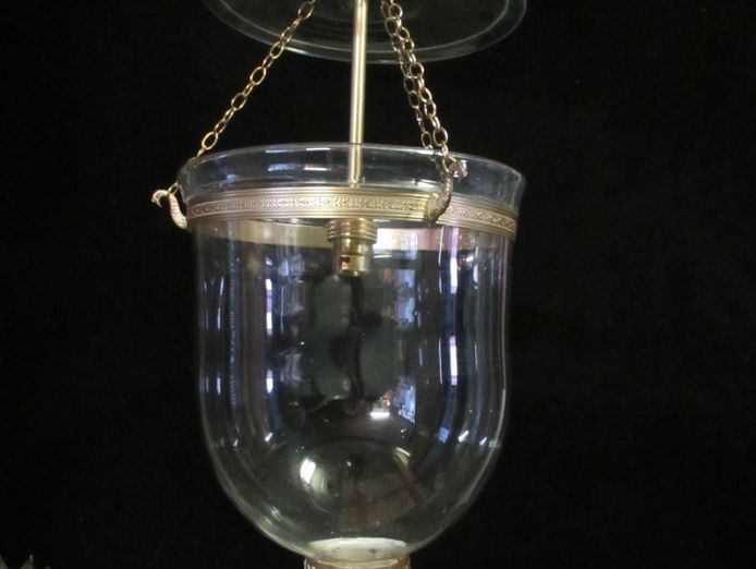 antique-and-vintage-lighting-restoration-business-2