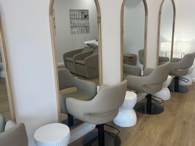 established-salon-in-northern-wollongong-location-6