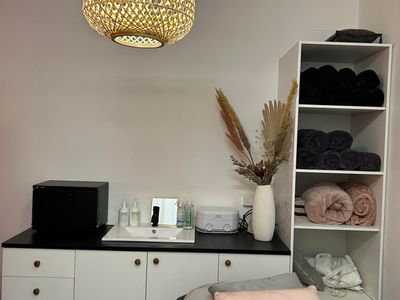 established-hair-salon-with-loyal-clientele-turnkey-opportunity-4